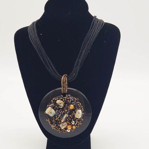 Vintage resin beads necklace